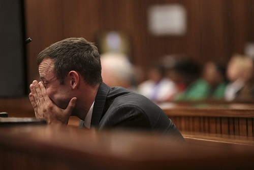 Pistorius mahkeme salonunda istifra etti